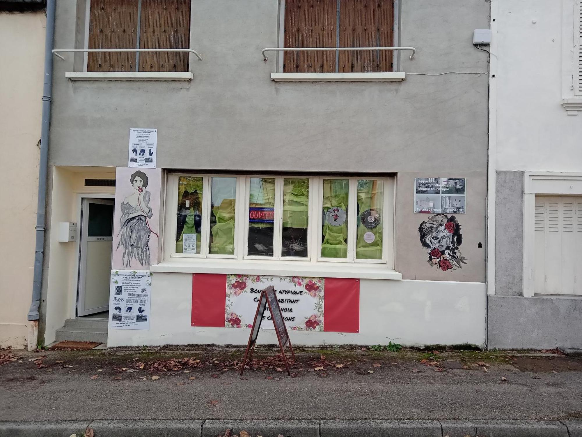 Appartement Le Labyrinthe Du Peintre Bransat Exterior photo